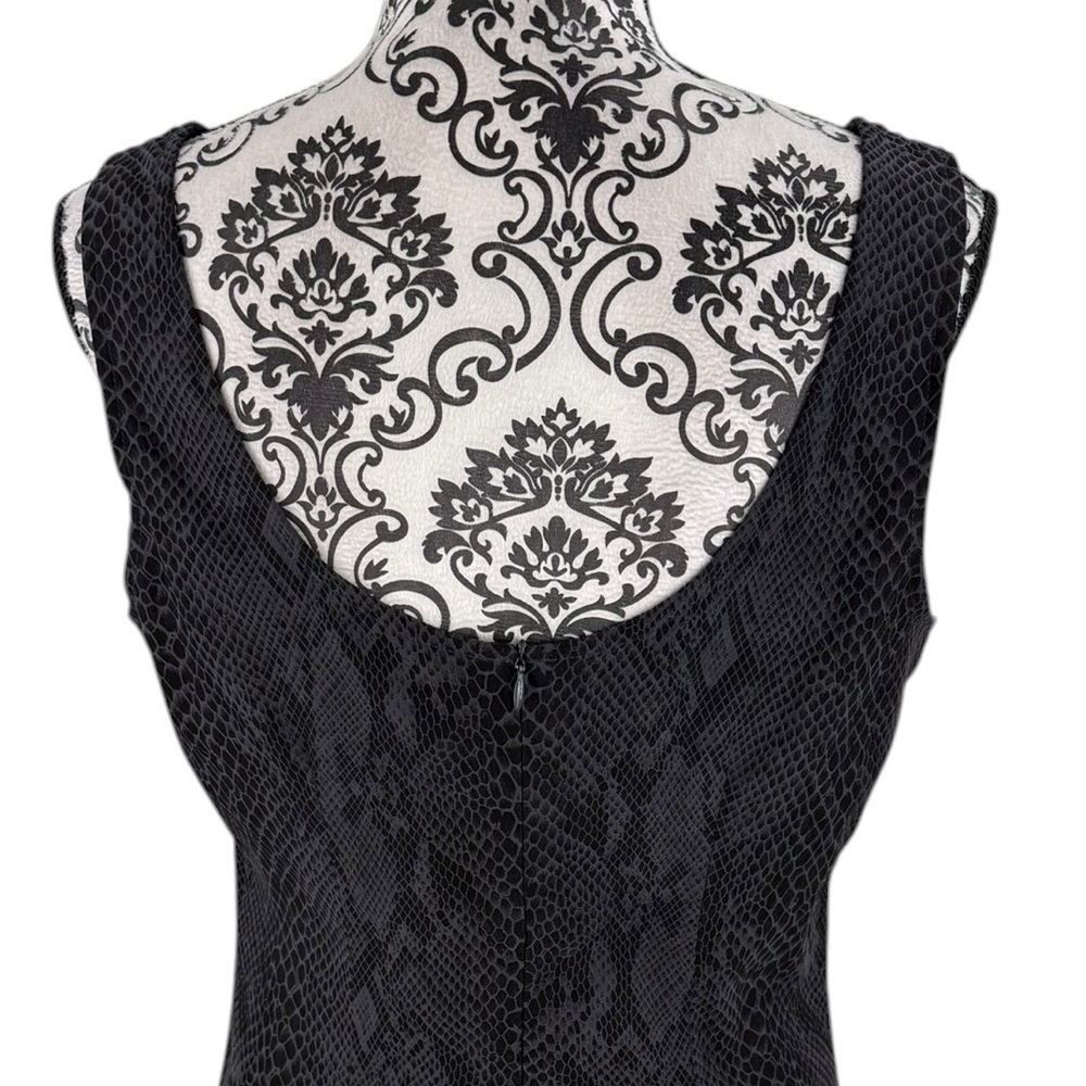 Joseph Ribkoff Black Snakeskin Textured Sheath Dress 10 | Vintage Bodycon Midi - Picture 6 of 15